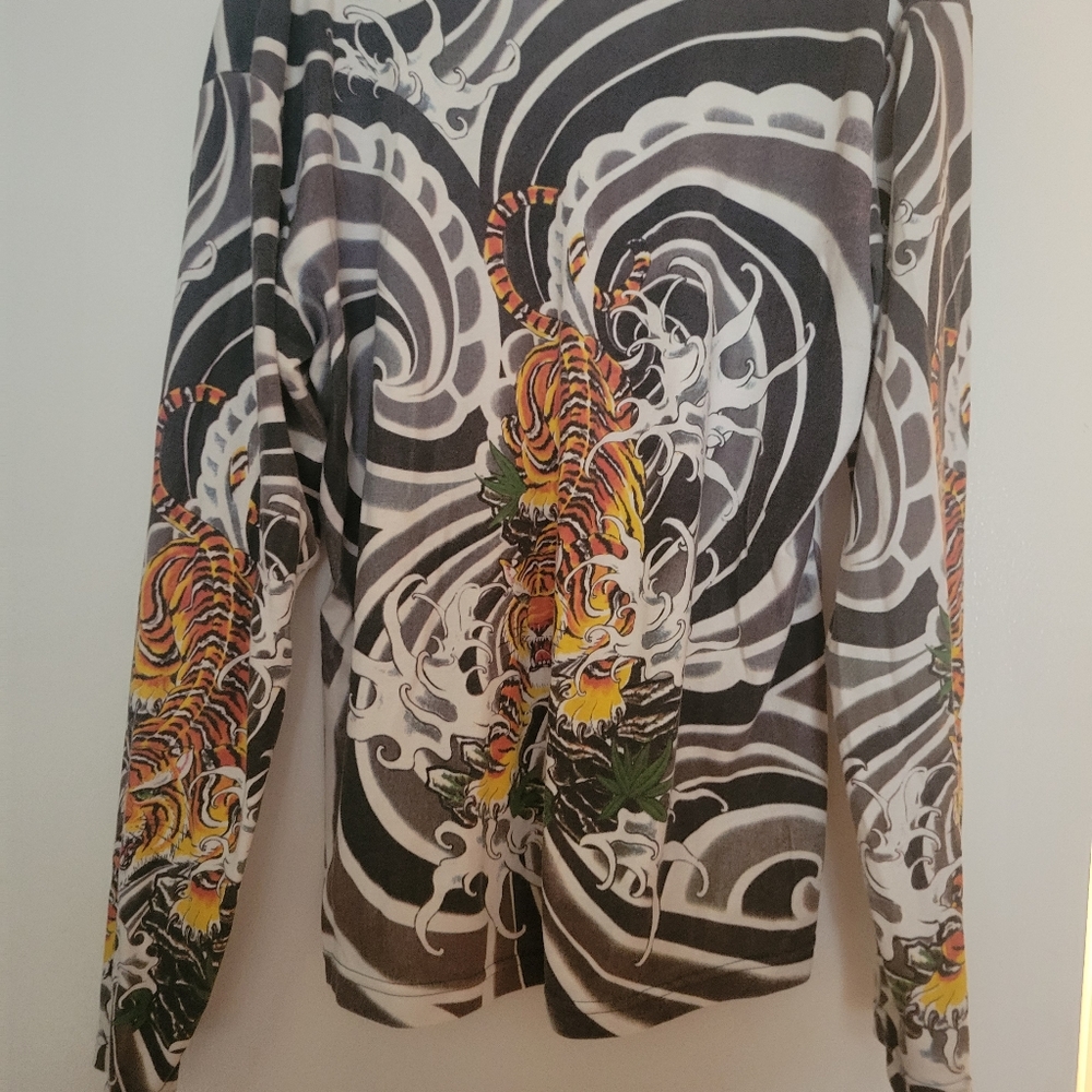 Tiger top